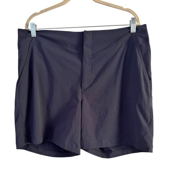 NWT Columbia Omni Shade Blue Regular Fit Women’s Shorts Size 16 UPF 50 - Picture 1 of 9